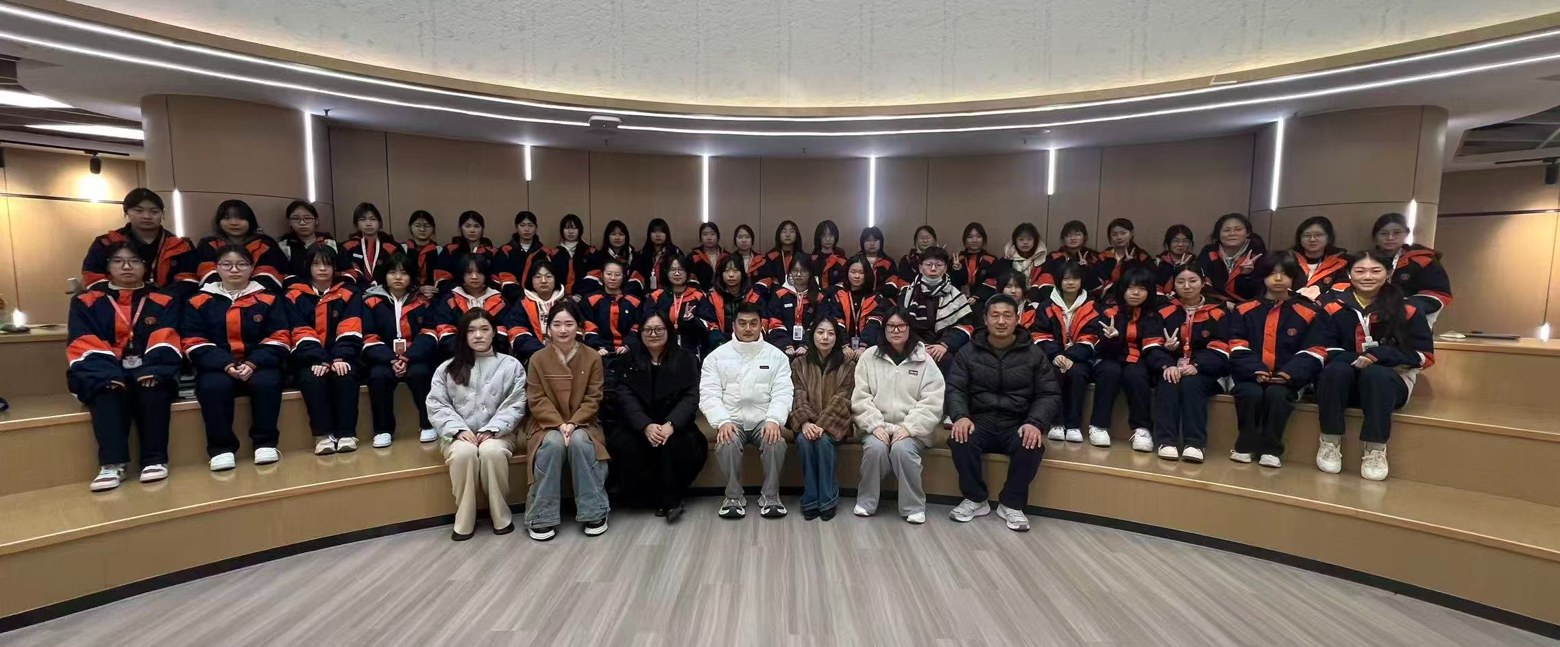 中高职协同育英才 校际交流谱新篇——我院与湖州艺校开展专业交流活动