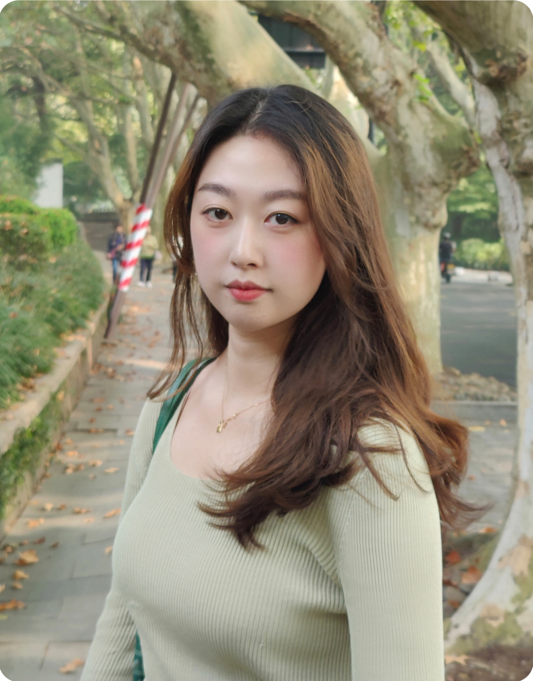 郦君