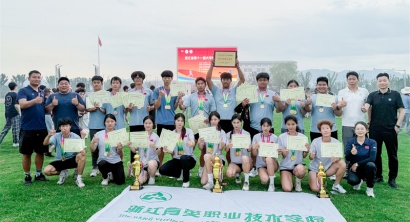 十五连冠｜14金4银7铜，破8项赛会纪录！