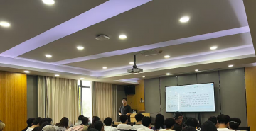 数媒专业毕业工作全面启航，师生携手对接第一课